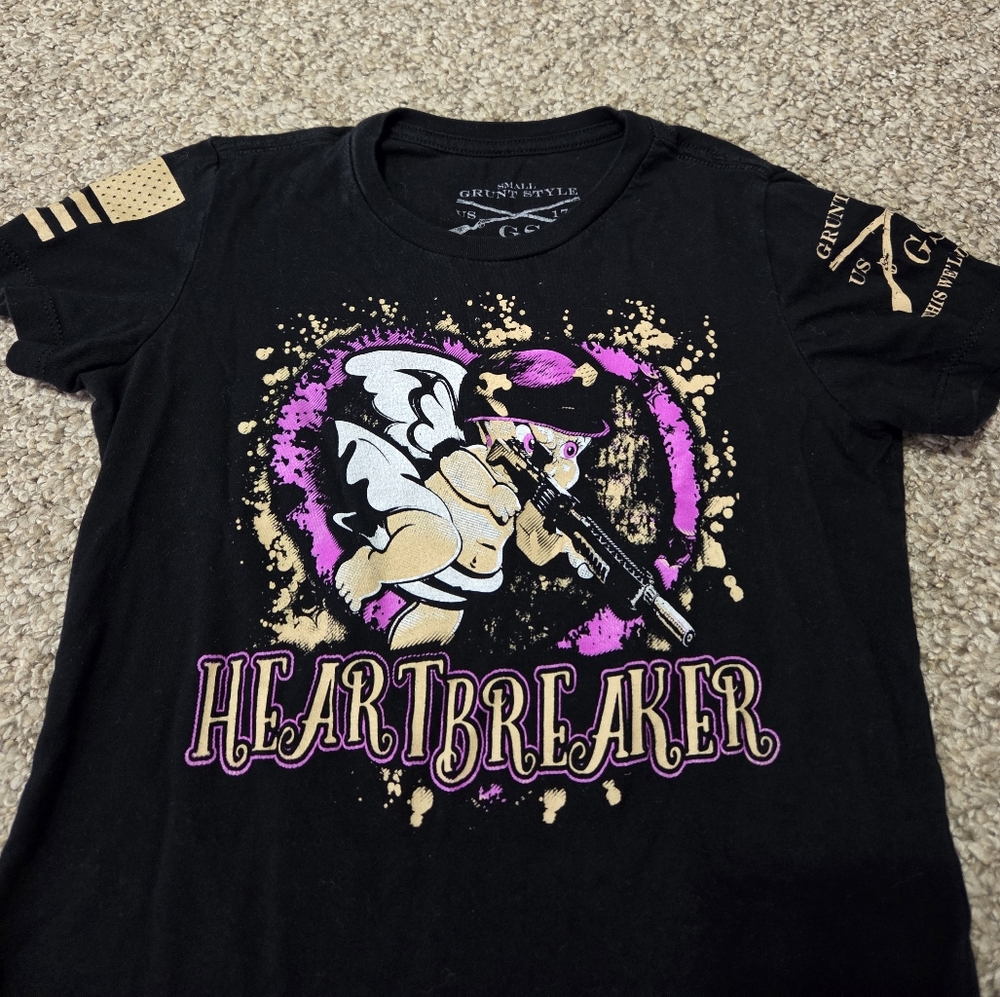Grunt Style Heartbreaker Cupid TShirt Womens Size Small Black‎